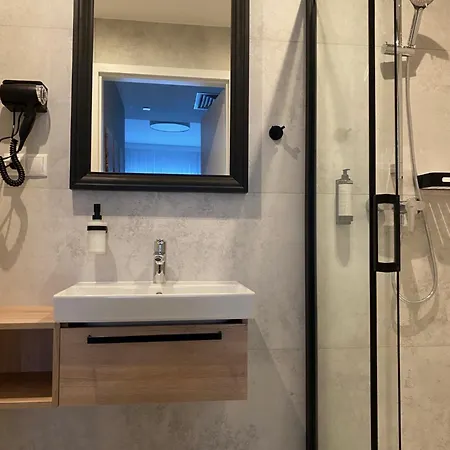 Wolnosci 6 Self Check-in 24h דירה