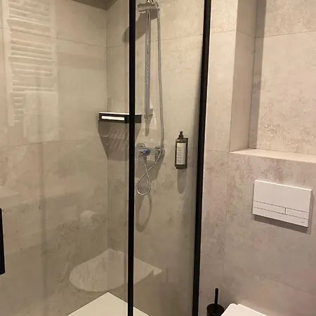 Wolnosci 6 Self Check-in 24h *