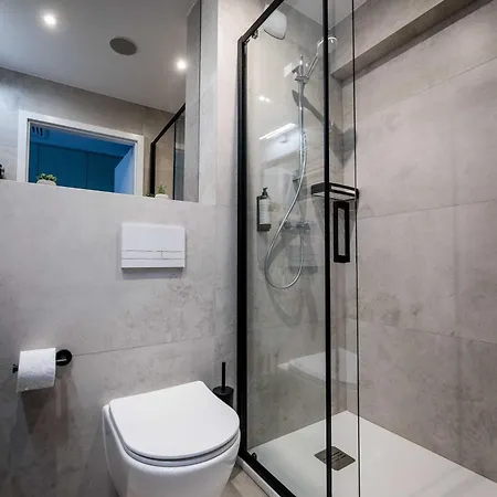 Wolnosci 6 Self Check-in 24h *