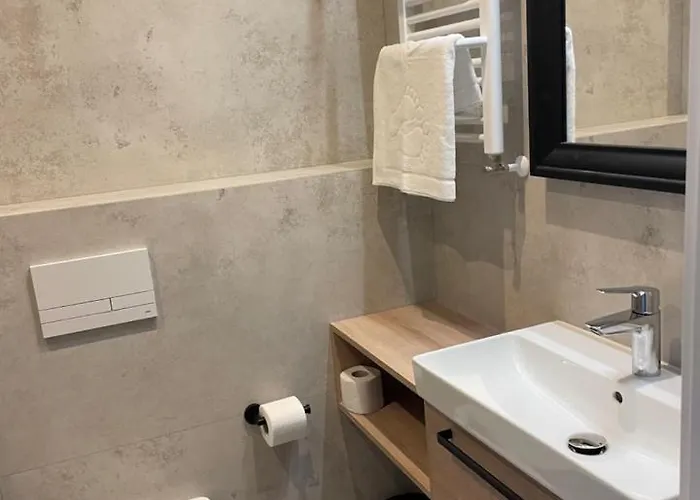 Wolnosci 6 Self Check-in 24h 아파트